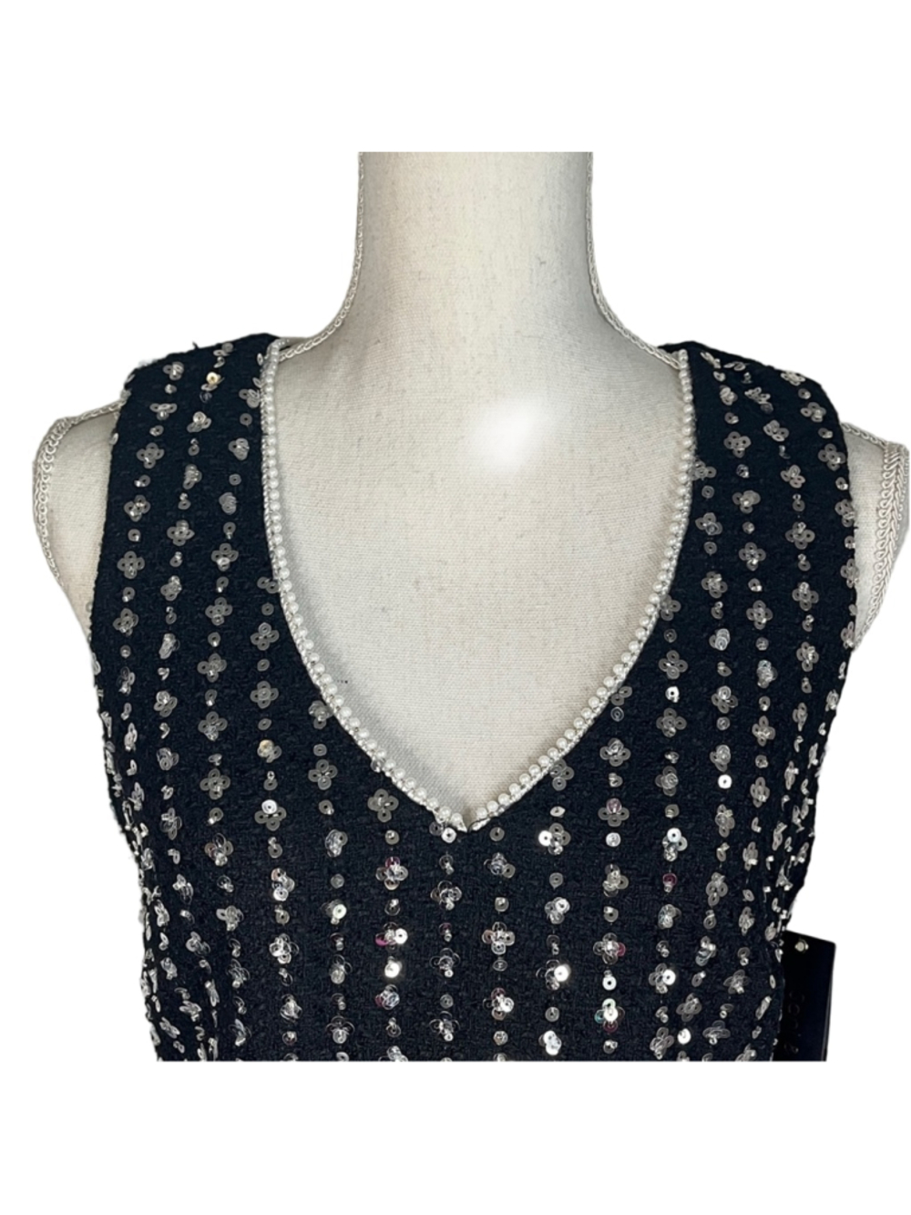 Seni & Cade Black Sequin V-Neck Mini Dress - Picture 5 of 7